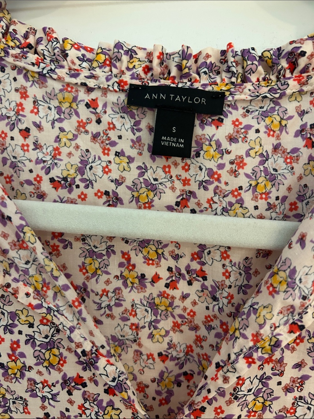 Ann Taylor Floral Ruffle Sleeve Blouse - Picture 4 of 5